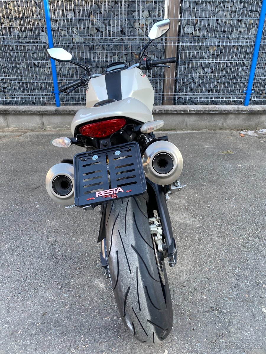 Ducati Monster 696 - 8