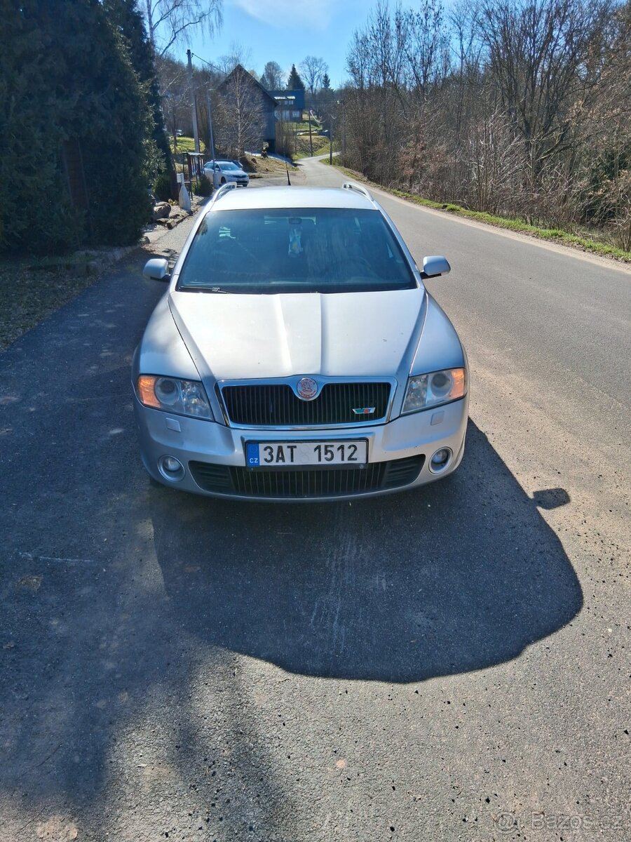 Škoda Octavia 2 kombi 2.0 TDI RS - 8