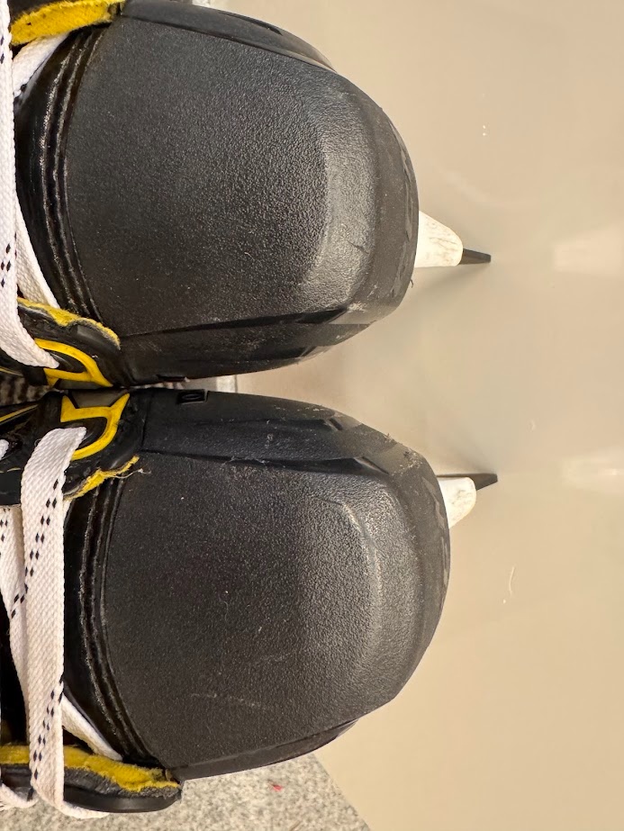 BRANKÁŘSKÉ BRUSLE CCM TACKS AS3 vel.11 - 8