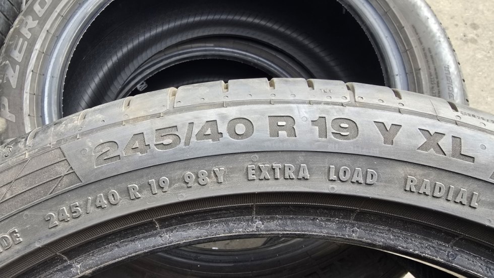 Letní pneu 245/40/19 Continental - 8