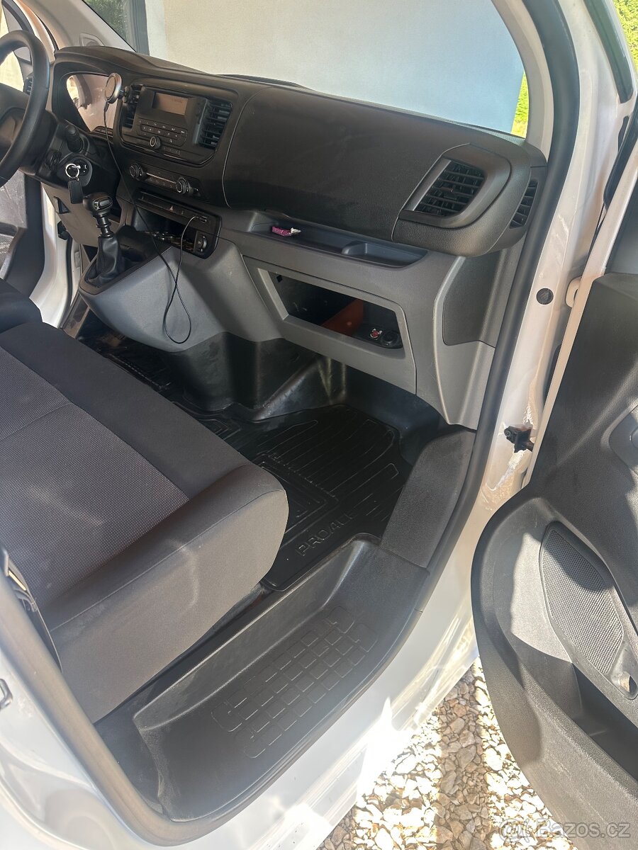 Nová Cena Toyota ProAce 2.0 D, 106 kW, 6 míst - 8