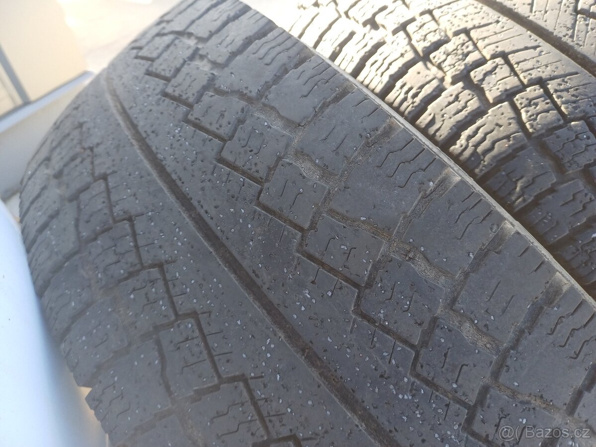 235/65 R16C. Zimní pneu Vraník, Protektor, Cena za sadu - 8