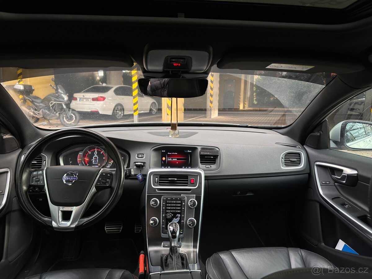 Volvo V60 D6 R-Design hybrid - 8