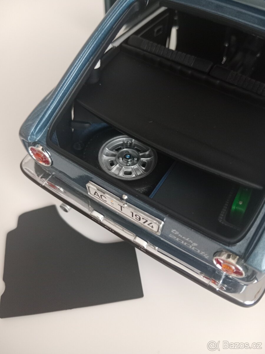 1/18 Minichamps BMW 2002 Tii 1971 - 8