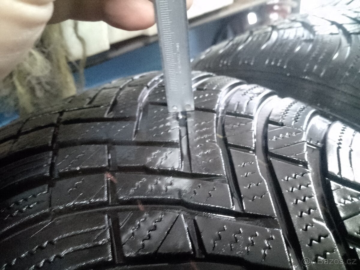 BMW F11 525D 150kw díly v barvě black sapphire - 8