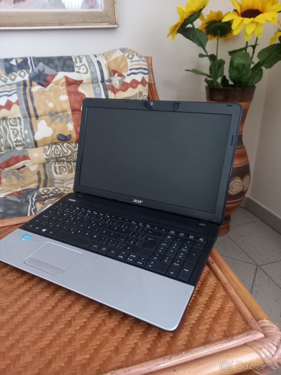 Acer TravelMate P253 - 8
