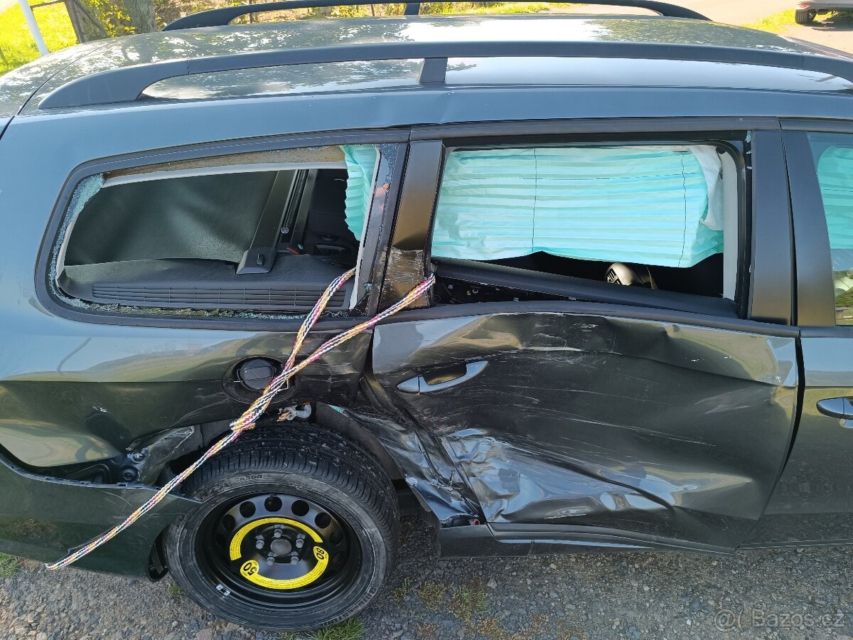 VW Passat variant B7 1.4 TSI 90 kW - 8