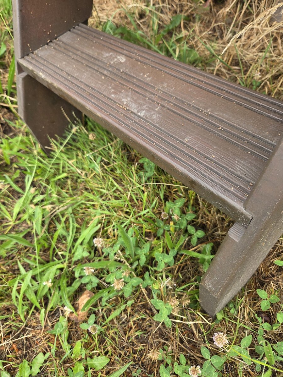 Prodam Dřevěné schody masiv - 8