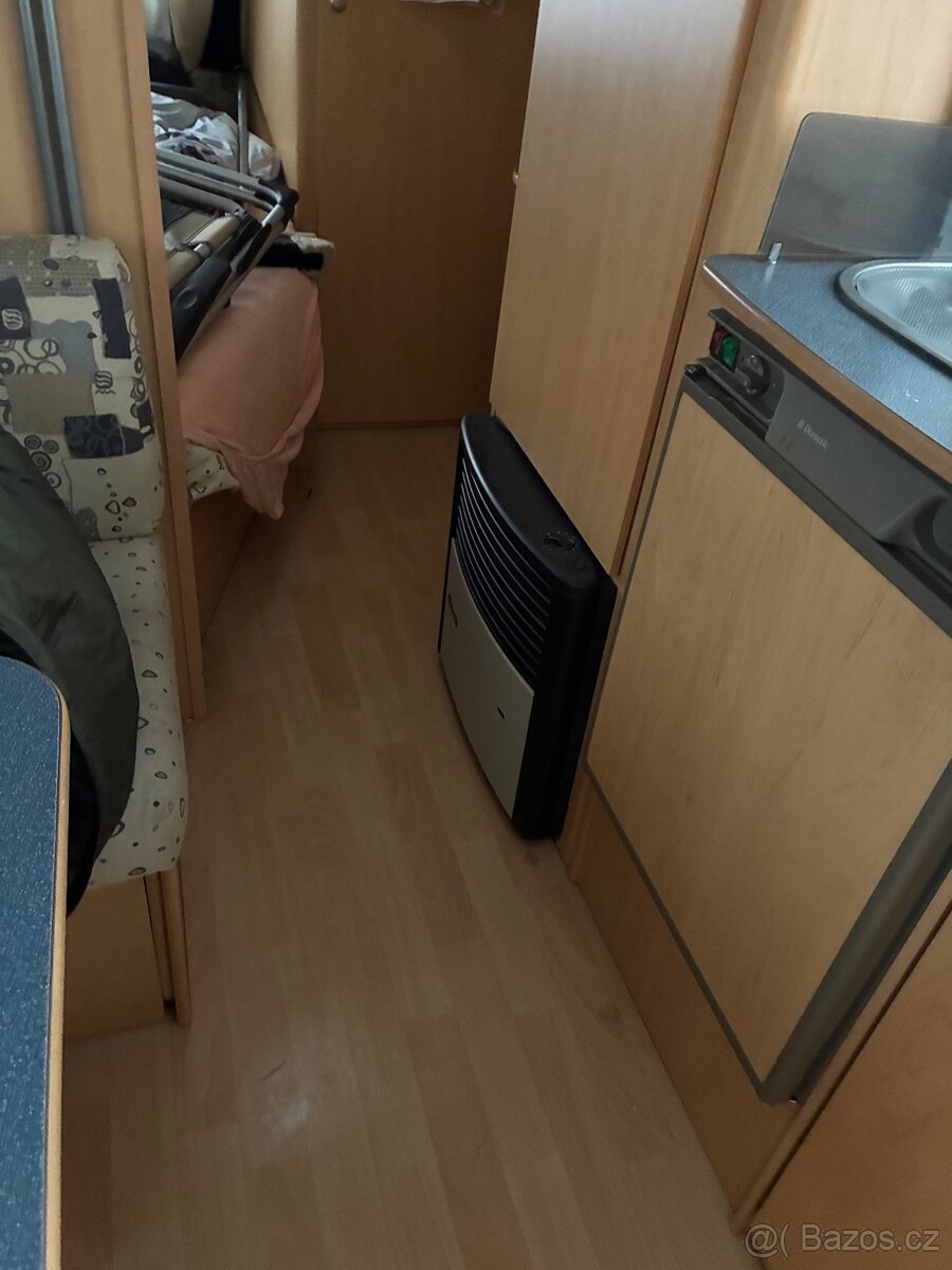 Karavan Delta 496D - 6osob - 8