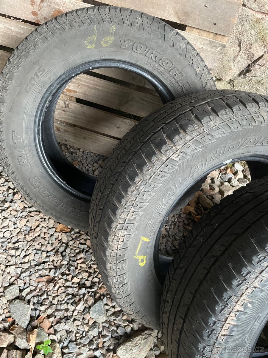 Pneu Nissan Pathfinder 255/65r17 - 8