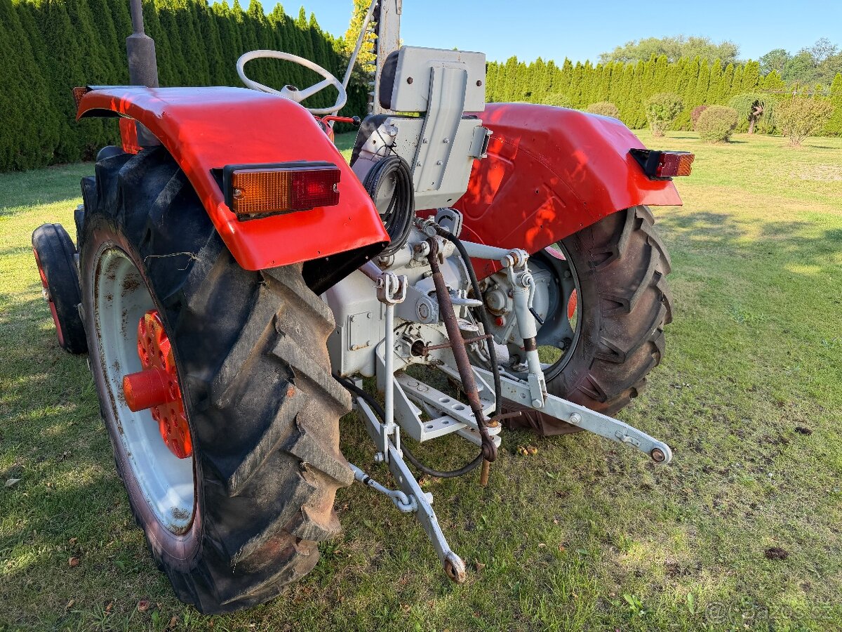 zetor 3011 s boční lištou - 8