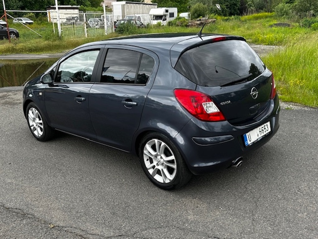 Opel Corsa 1.4i 66kw, r.2008, 1.majitel, klima, STK - 8
