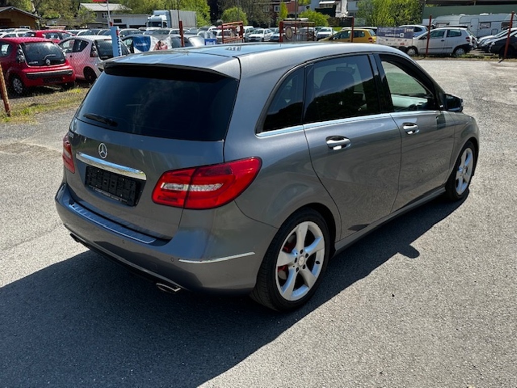 Mercedes-Benz B200 1.6i 115kw, r.2013, serviska - 8