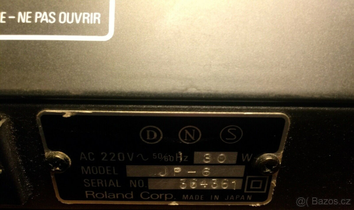Roland Jupiter 6 - Vintage analogový syntezátor s MIDI, 6 hl - 8