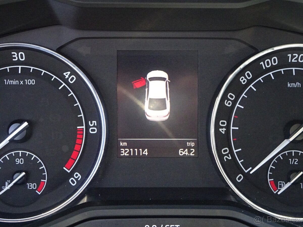 Škoda Superb - 2.0TDI 110kW DSG ČR SERVIS - 8