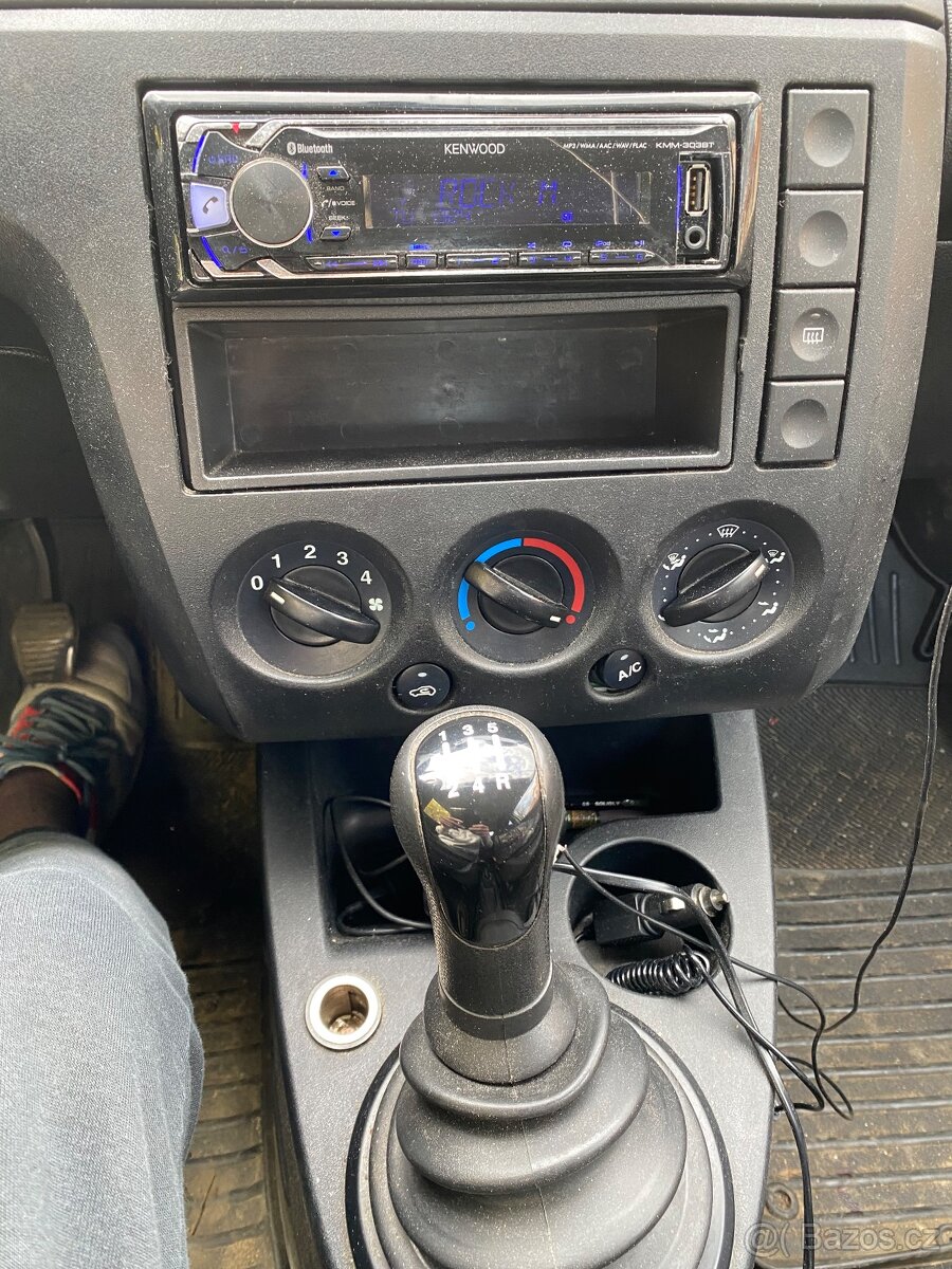 Ford fiesta - 8