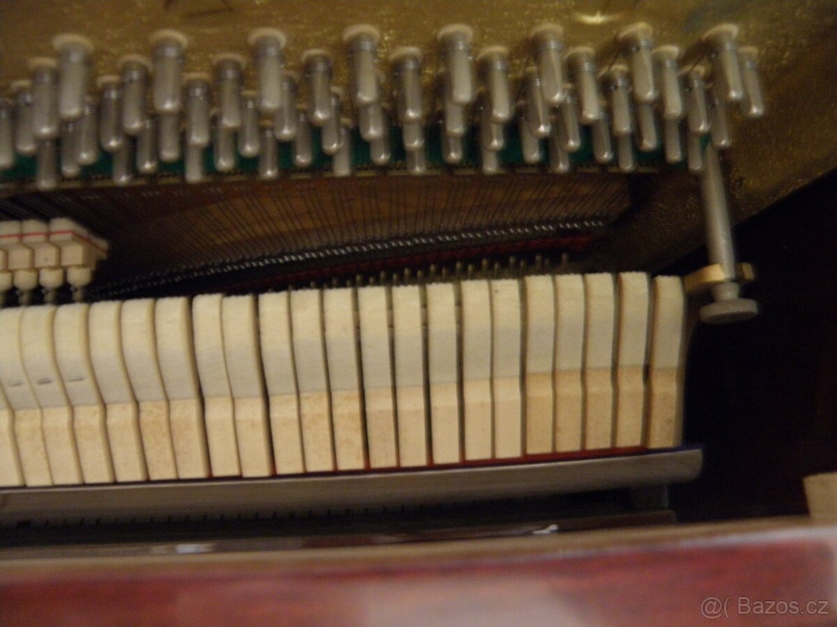 Piano Rosler - 8