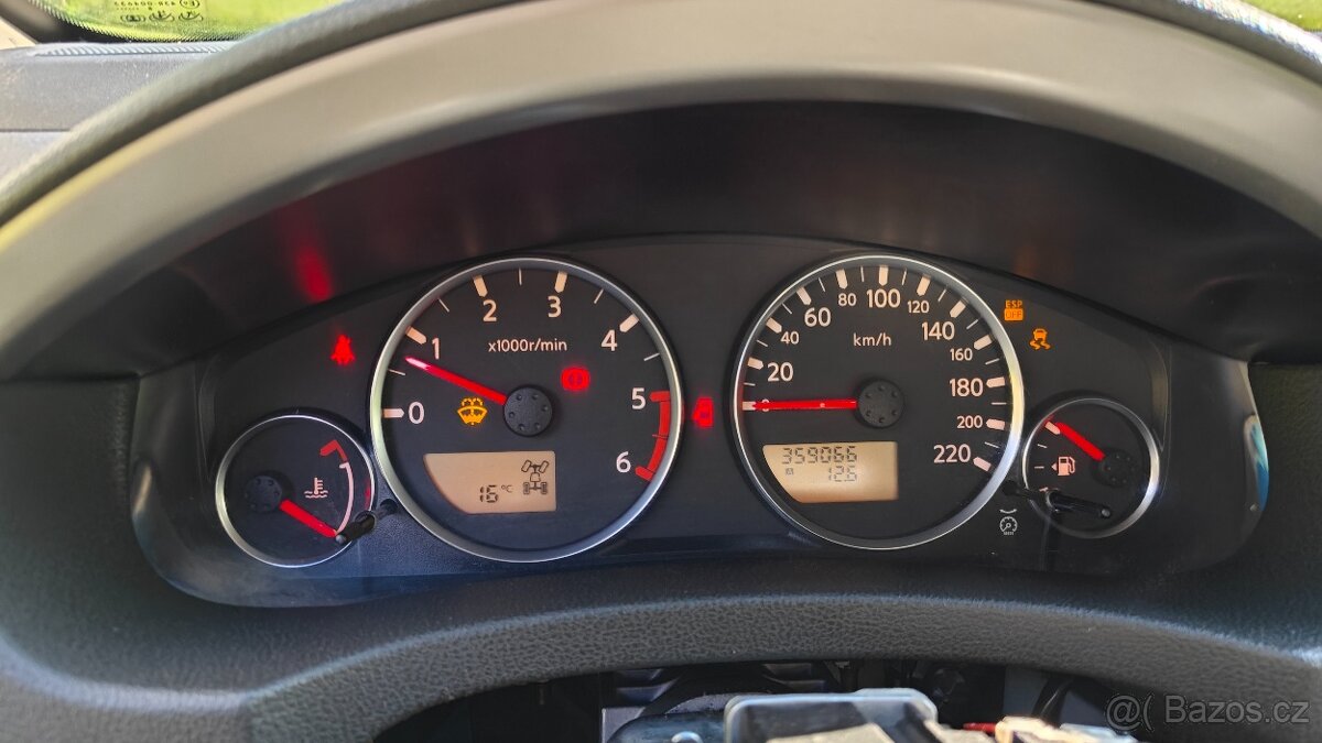 Pathfinder 2.5Dci 126kW, Manuál - 8