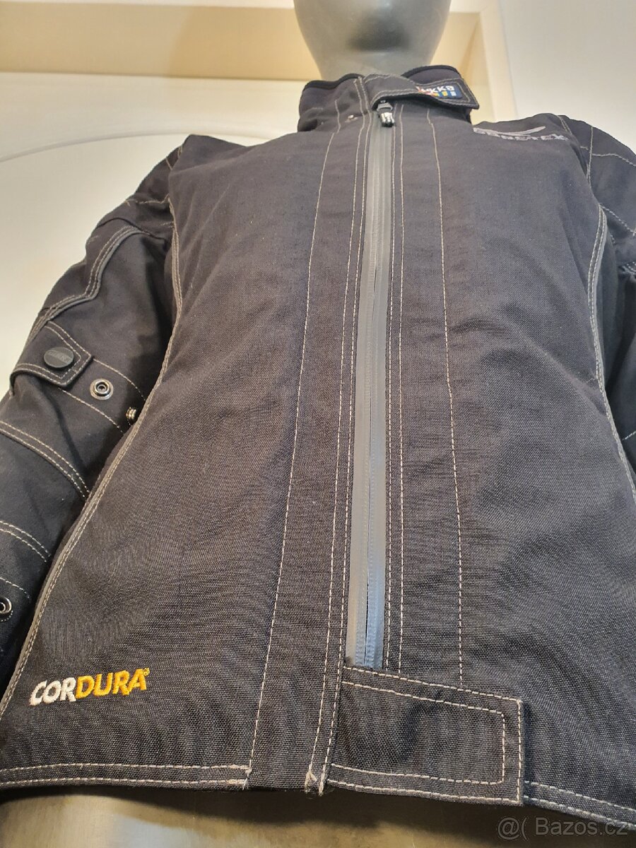 Rukka Gore-Tex
Velmi kvalitní, značková
bunda na moto 36 - 8