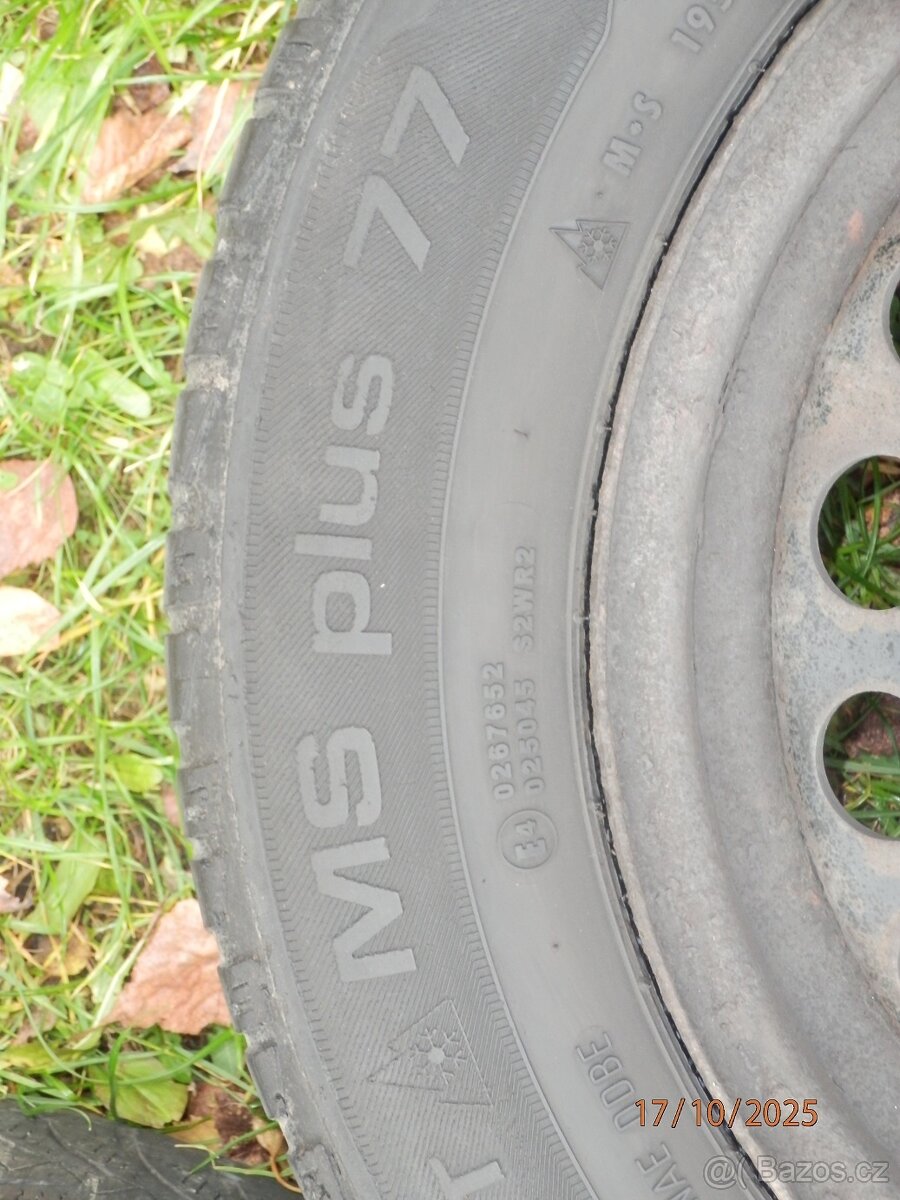 4xObutá zimní sada ŠKODA OCTAVIA 2 15tky. ET 47 195/65 R15 - 8