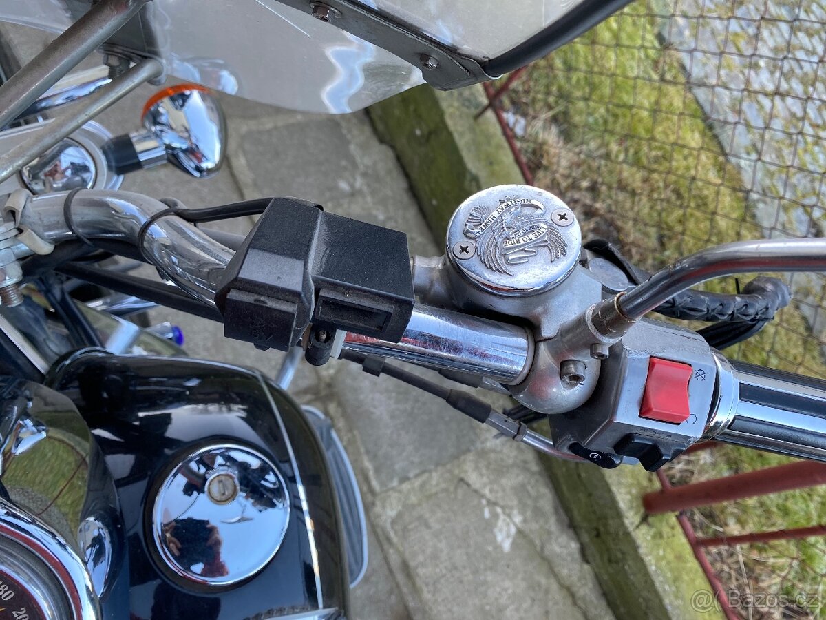 Kawasaki 1500 VN - 8