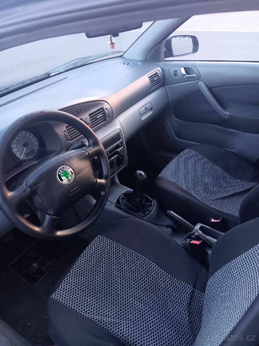 Škoda octavia 1 1.6 - 8