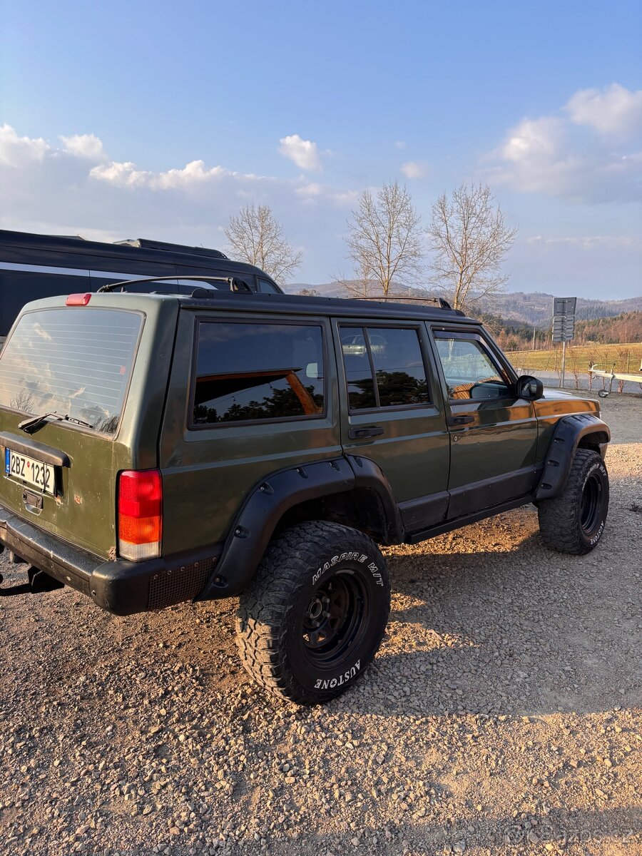Jeep xj cherokee - 8