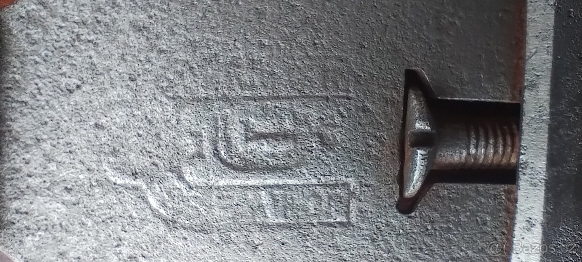 Hoblík - Joh. Weiss&SOHN Wienn (R.U.) - 8