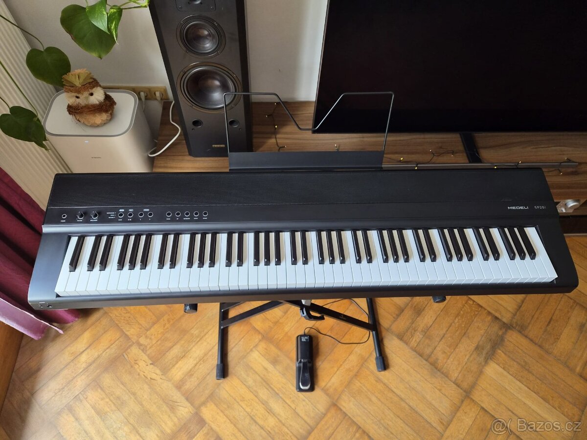Digitální piano Medeli SP201 - 8