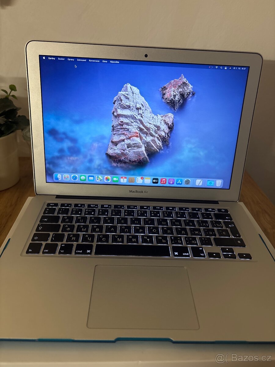 MacBook Air - 8