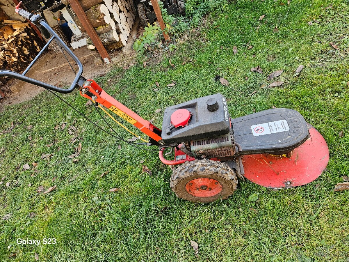 Bubnova sekačka DAKR - 8