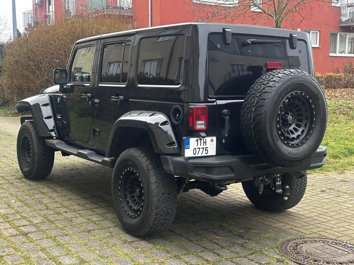 Jeep Wrangler Sahara 3.6 V6 Unlimited 4x4 Kůže Navi 2018 - 8