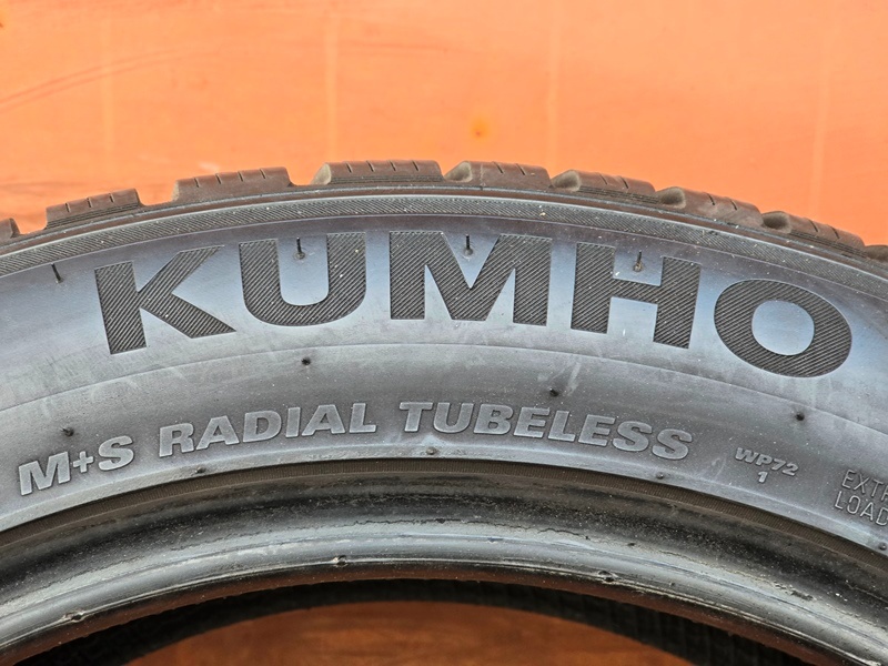 Zimní Kumho 275/40/18XL - 8