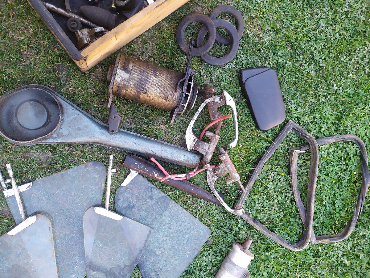 Starožitnosti/sbírka - 8