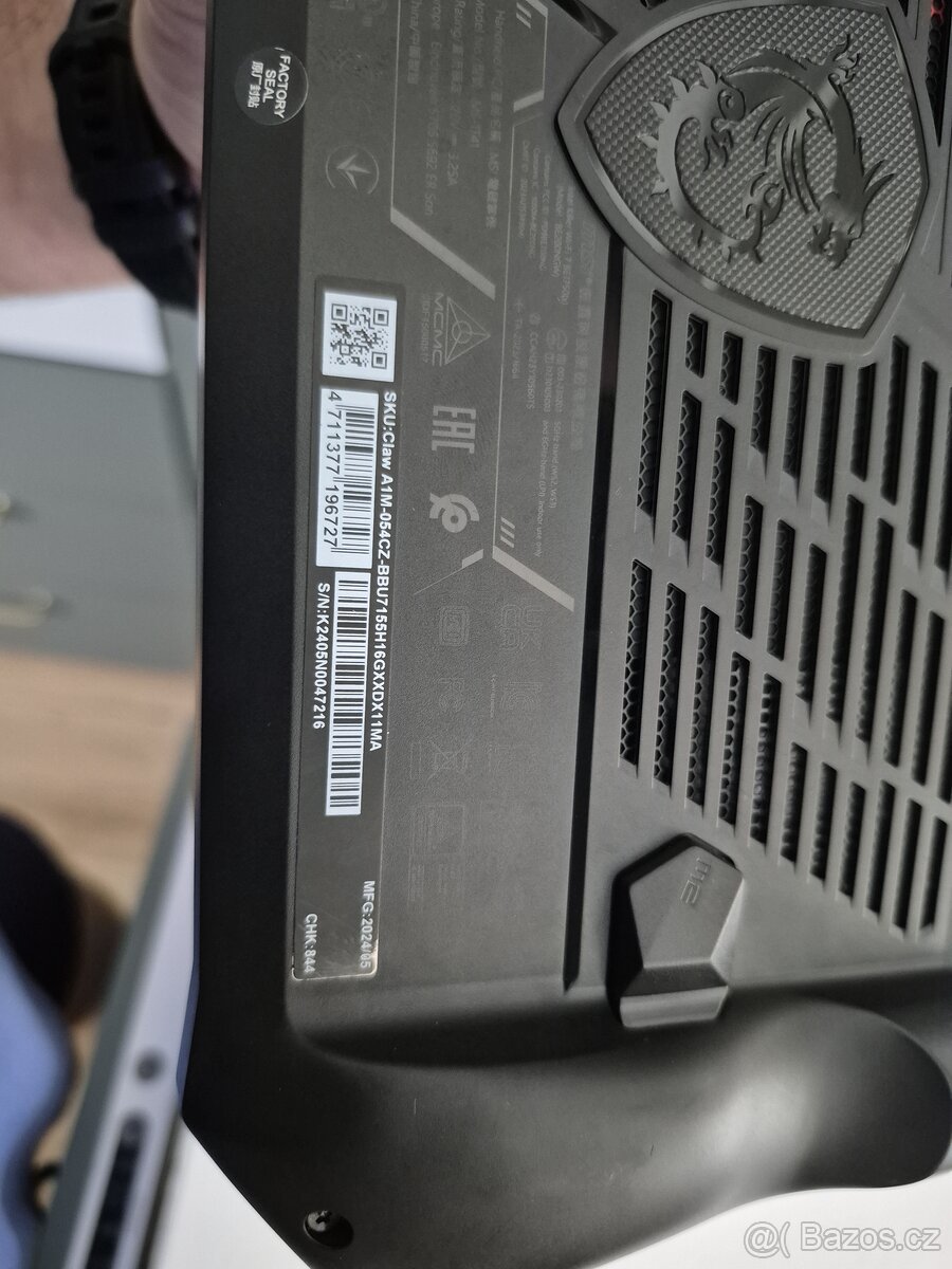 Prodám MSI Claw A1M-054CZ Intel Core Ultra 7/16GB RAM /1TB - 8
