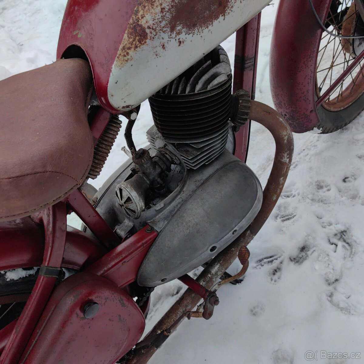 Jawa perak komunista - 8