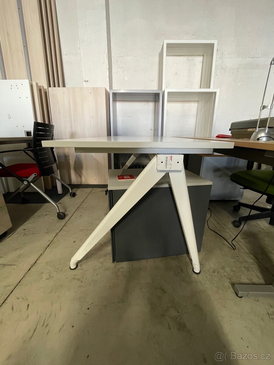 Kancelářský stůl Techo - 8