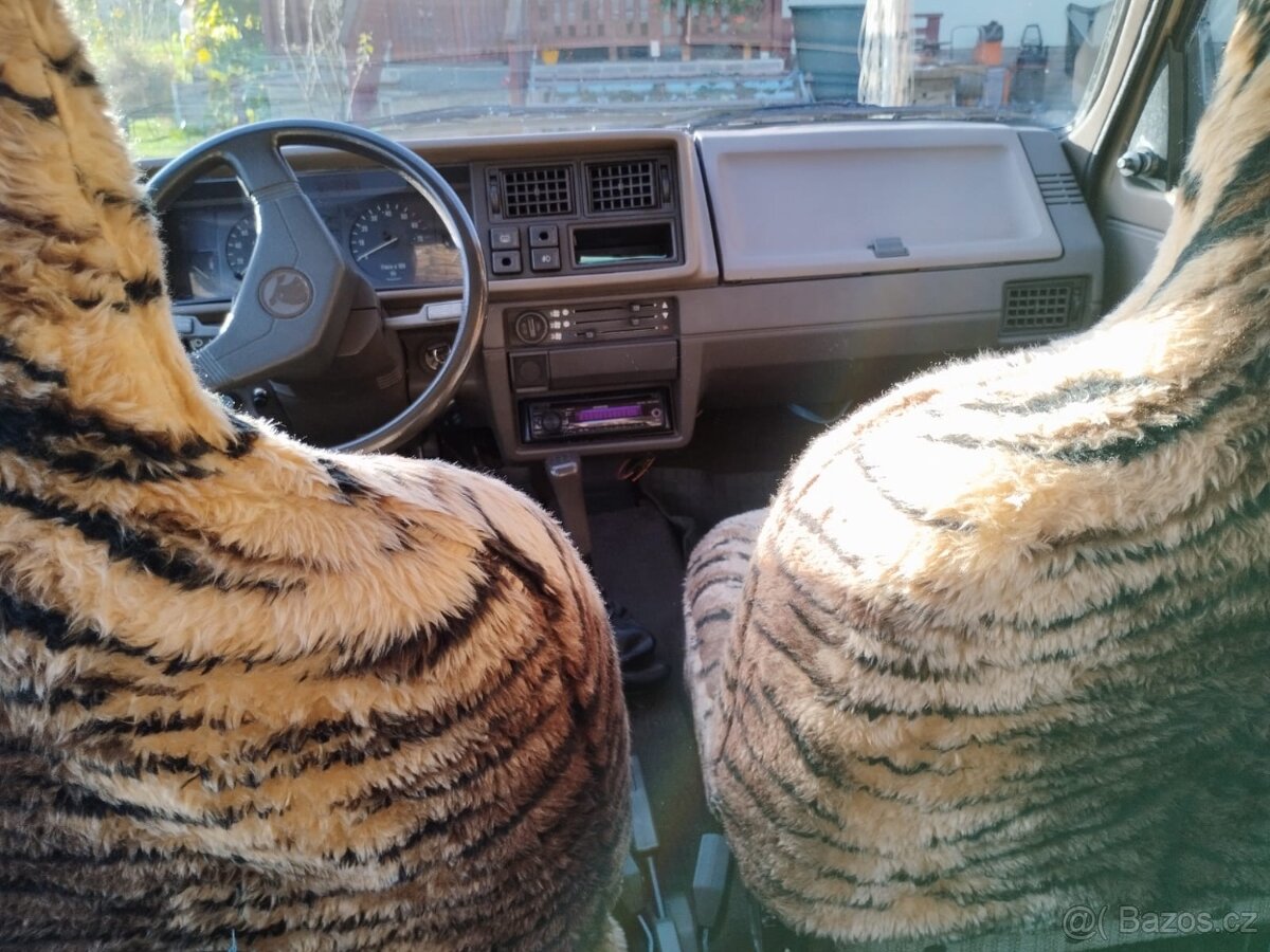 Škoda favorit 136L r.v.1988 - 8