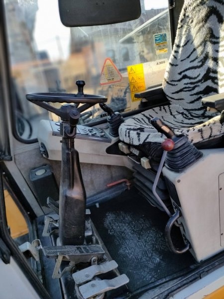 12t kolové rypadlo Liebherr A310 B + příslušenství - 8