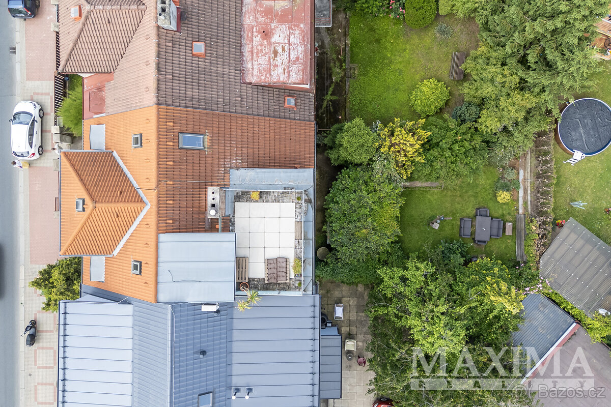 Dům 6 a více o ploše 390 m2 - Praha, Kobylisy - 8