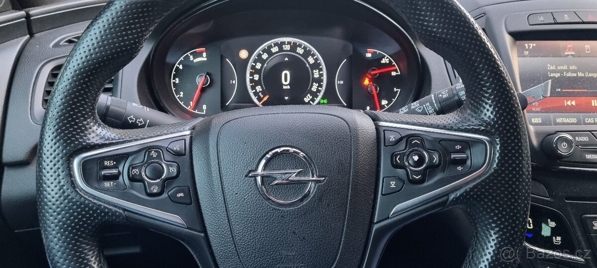 Opel Insignia kombi, rok 2015 obsah 2.0 nafta 125kw - 8