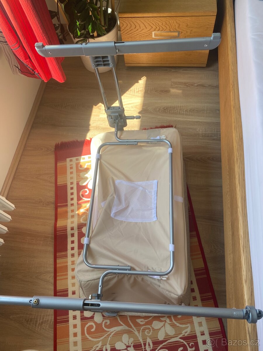 Skládací dětská postýlka od 0+ - 8