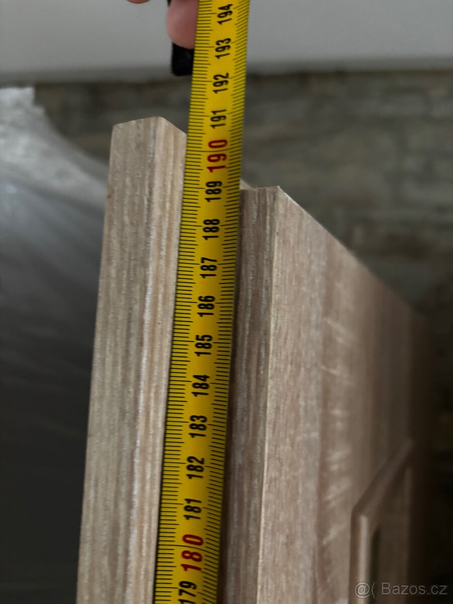 Interiérové dveře 80L - 8