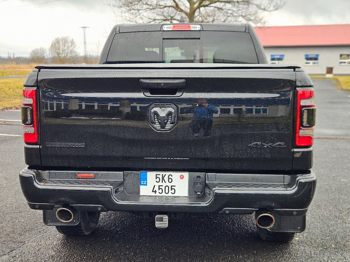 Dodge Ram 1500 5.7 V8 Hemi Crew Cab r.v.2022 - 8