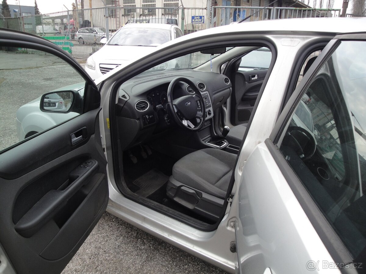 Prodám Ford Focus 1.6i,85kw - 8