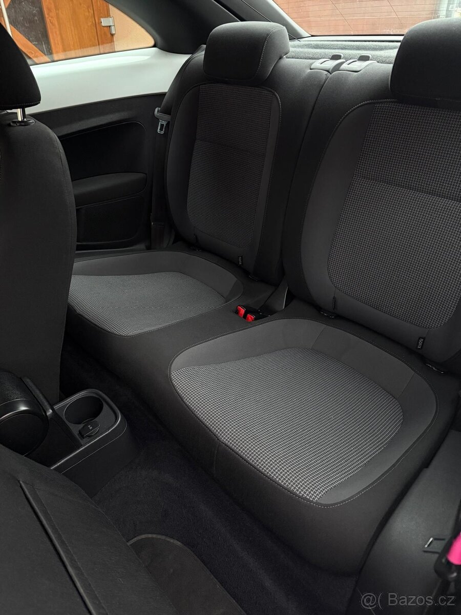 VW Beetl 2.0 TDI - 8