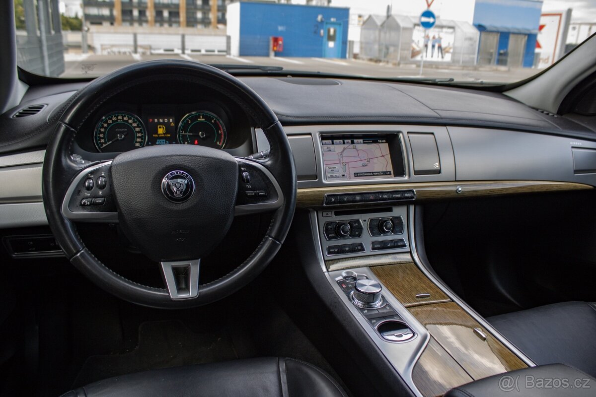 Jaguar XF Sportbrake 3.0D S Premium Luxury - 8