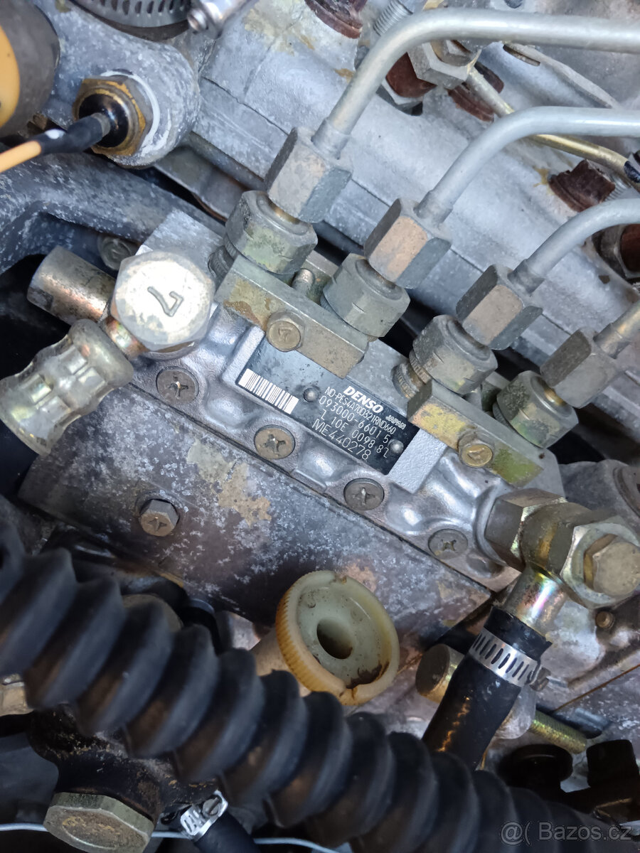 Pásový Bagr CAT 307 B - 8