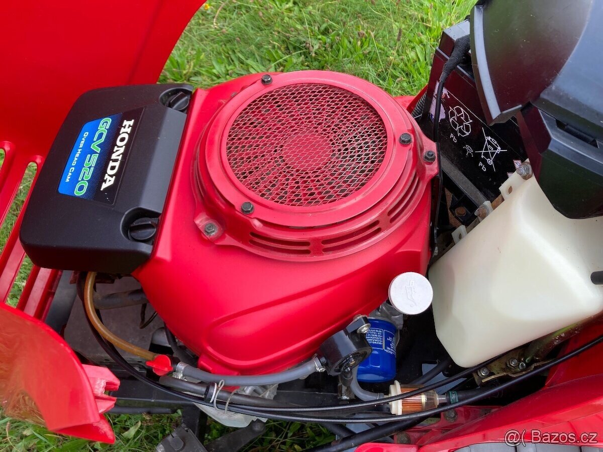 Zahradní traktor Honda 2315 - 8