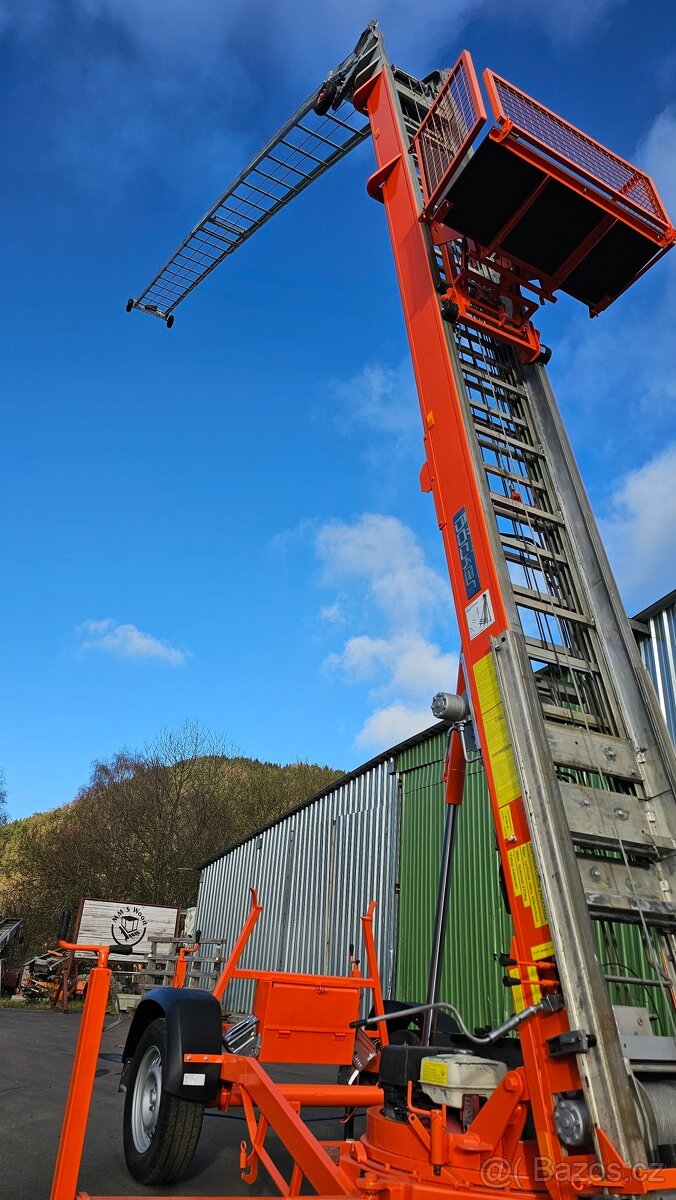 Stavební výtah BÖCKER 31m, kloub 11m - motor HONDA - CZ SPZ - 8